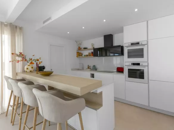 3-bedroom Villa In Los Alcázares, Spain (103 M²)