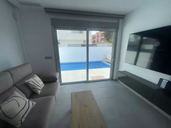 3-bedroom Villa In San Fulgencio, Spain (175 M²)