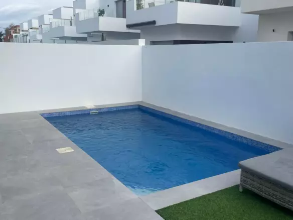 3-bedroom Villa In San Fulgencio, Spain (175 M²)