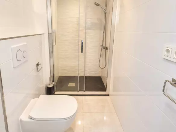 3-bedroom Apartment In Orihuela Costa, Spain (132 M²)