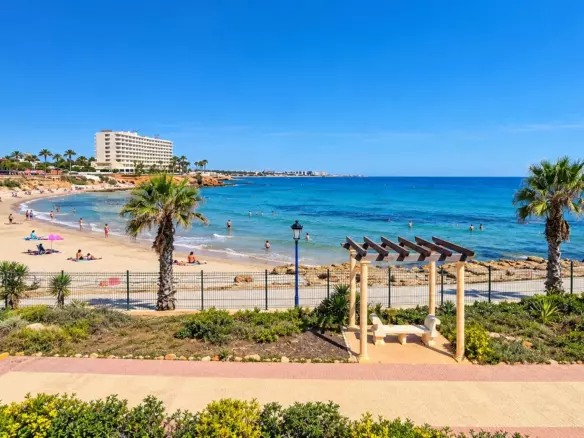 3-bedroom Apartment In Orihuela Costa, Spain (132 M²)