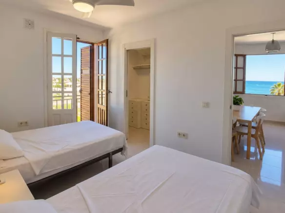 3-bedroom Apartment In Orihuela Costa, Spain (132 M²)