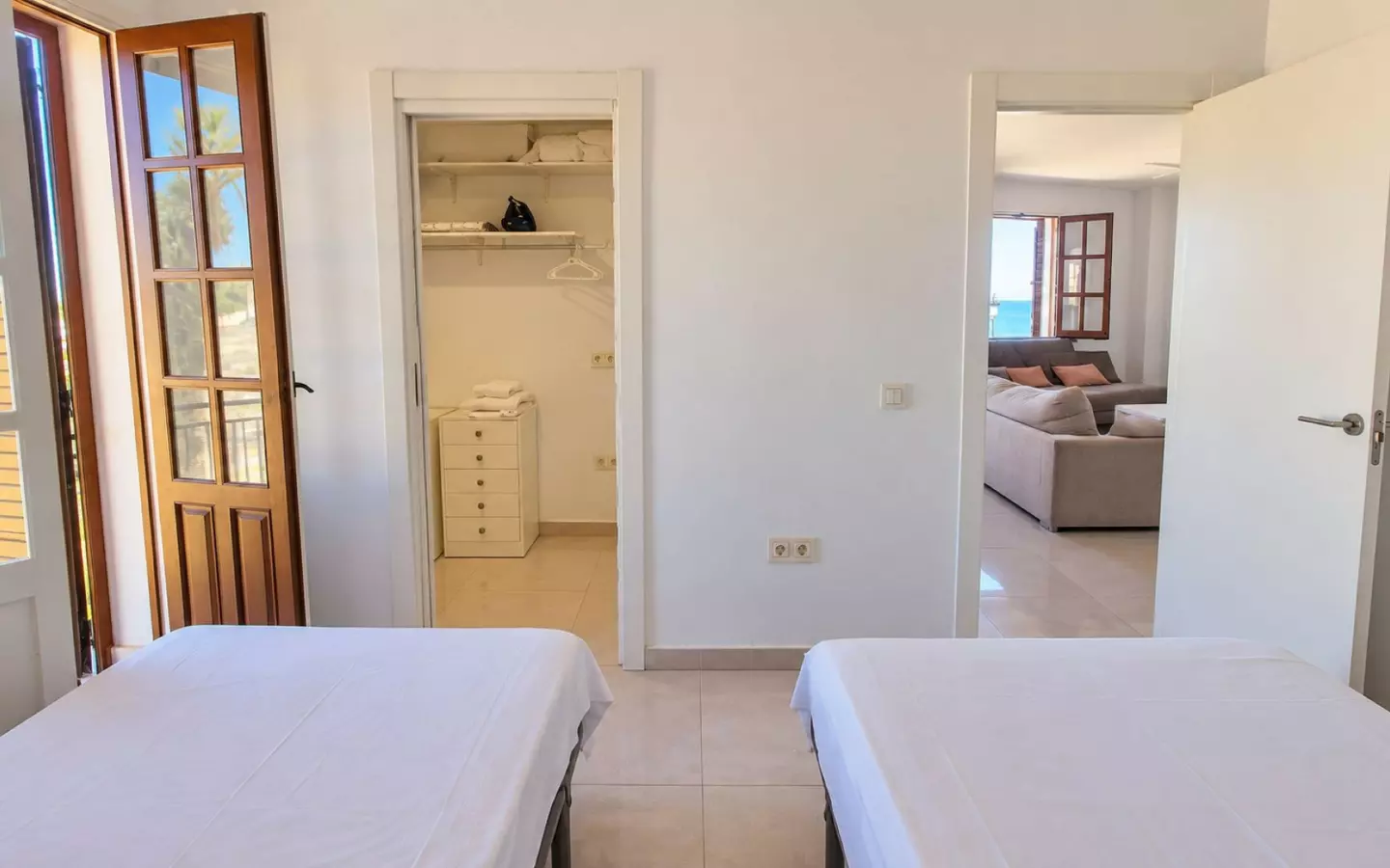 3-bedroom Apartment In Orihuela Costa, Spain (132 M²)
