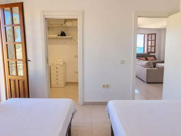 3-bedroom Apartment In Orihuela Costa, Spain (132 M²)
