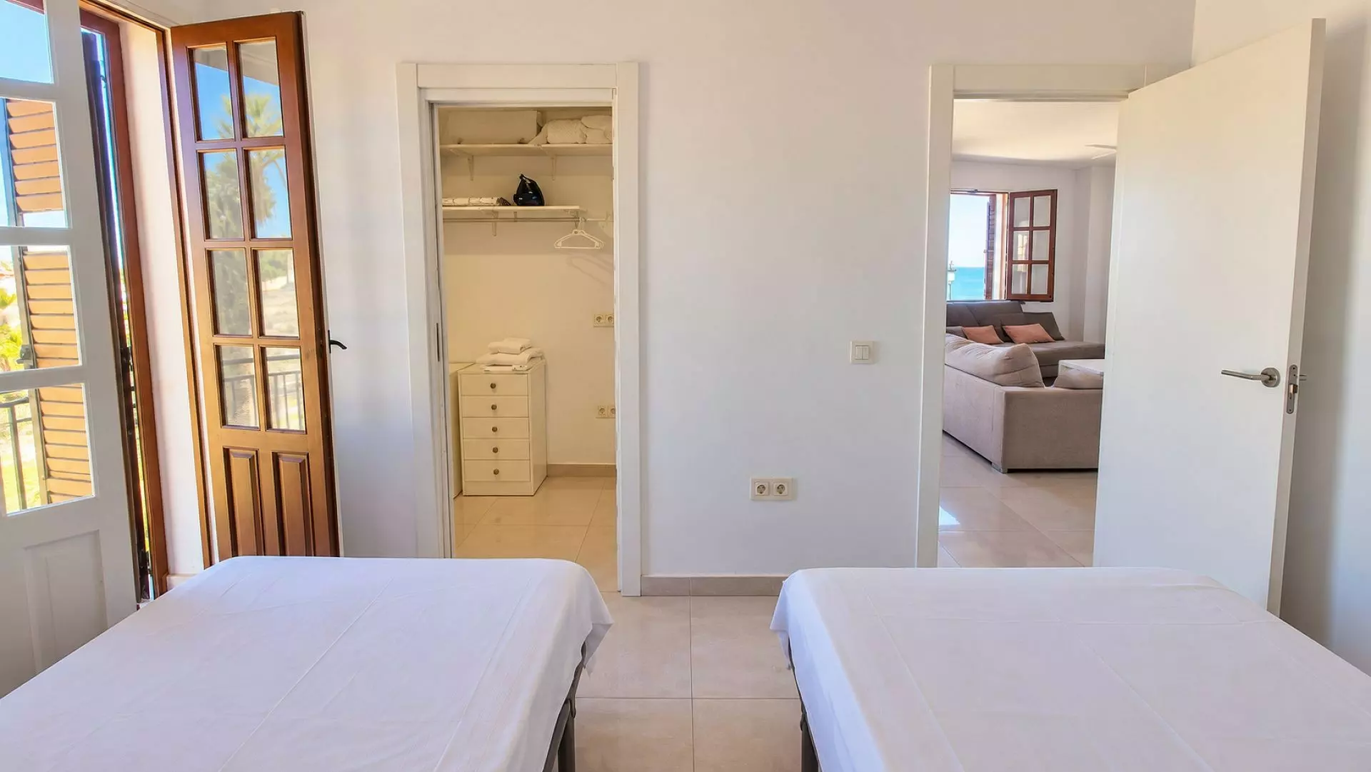 3-bedroom Apartment In Orihuela Costa, Spain (132 M²)