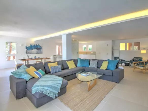 4-bedroom Apartment In Calvià, Spain (196 M²)