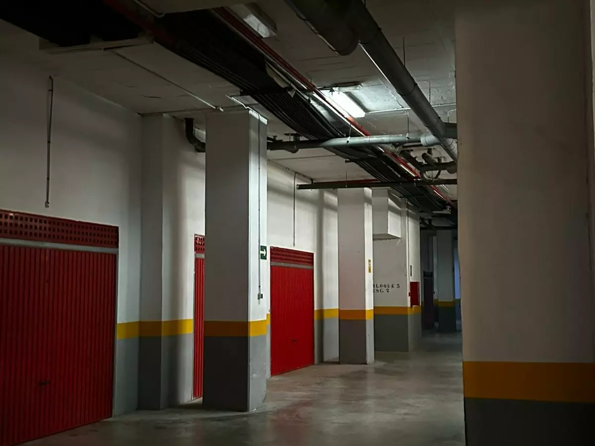 1-bedroom Garage In Villajoyosa, Spain (20 M²)