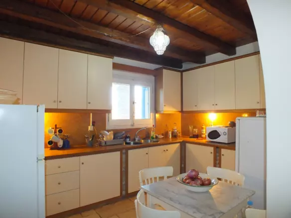 3-bedroom Detached House In Corfu, Greece (140 M²)