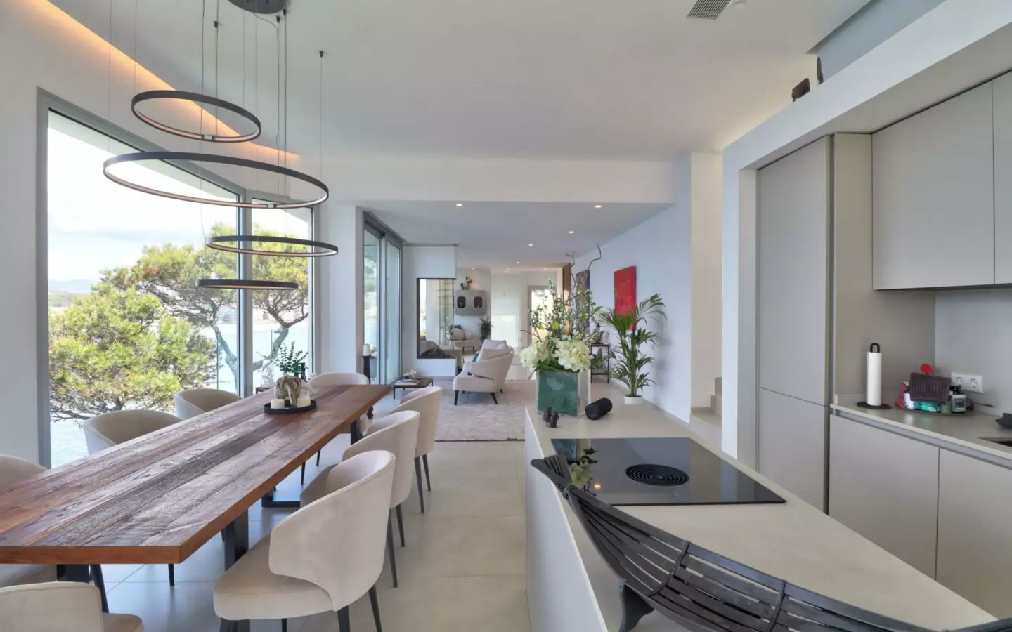 3-bedroom Villa In Calvià, Spain (330 M²)