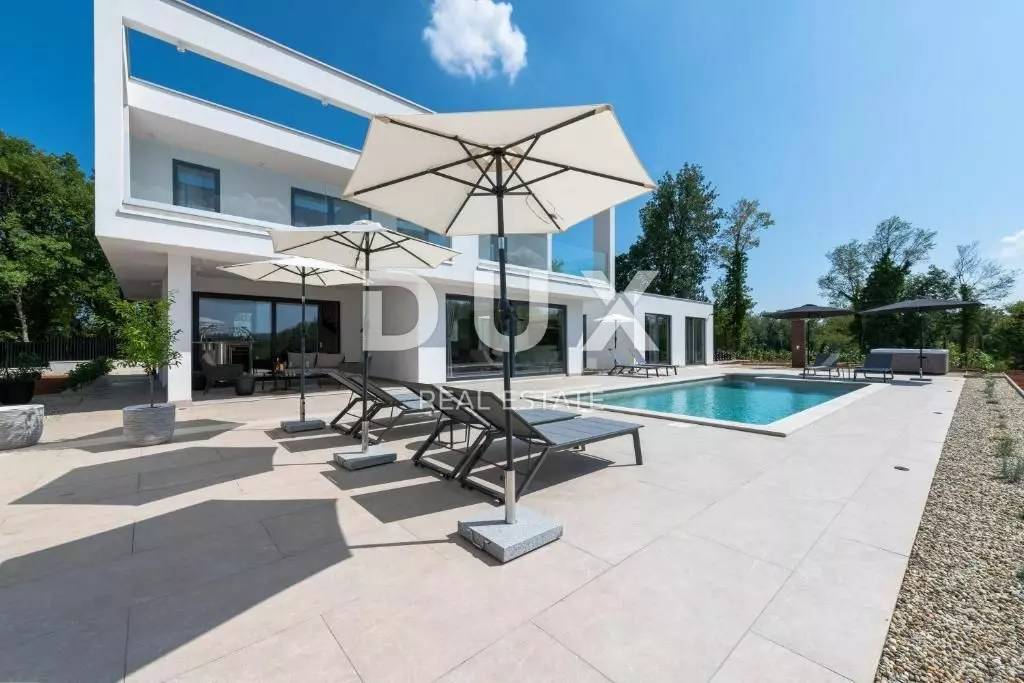 4-bedroom Villa In Labin, Croatia (290 M²)