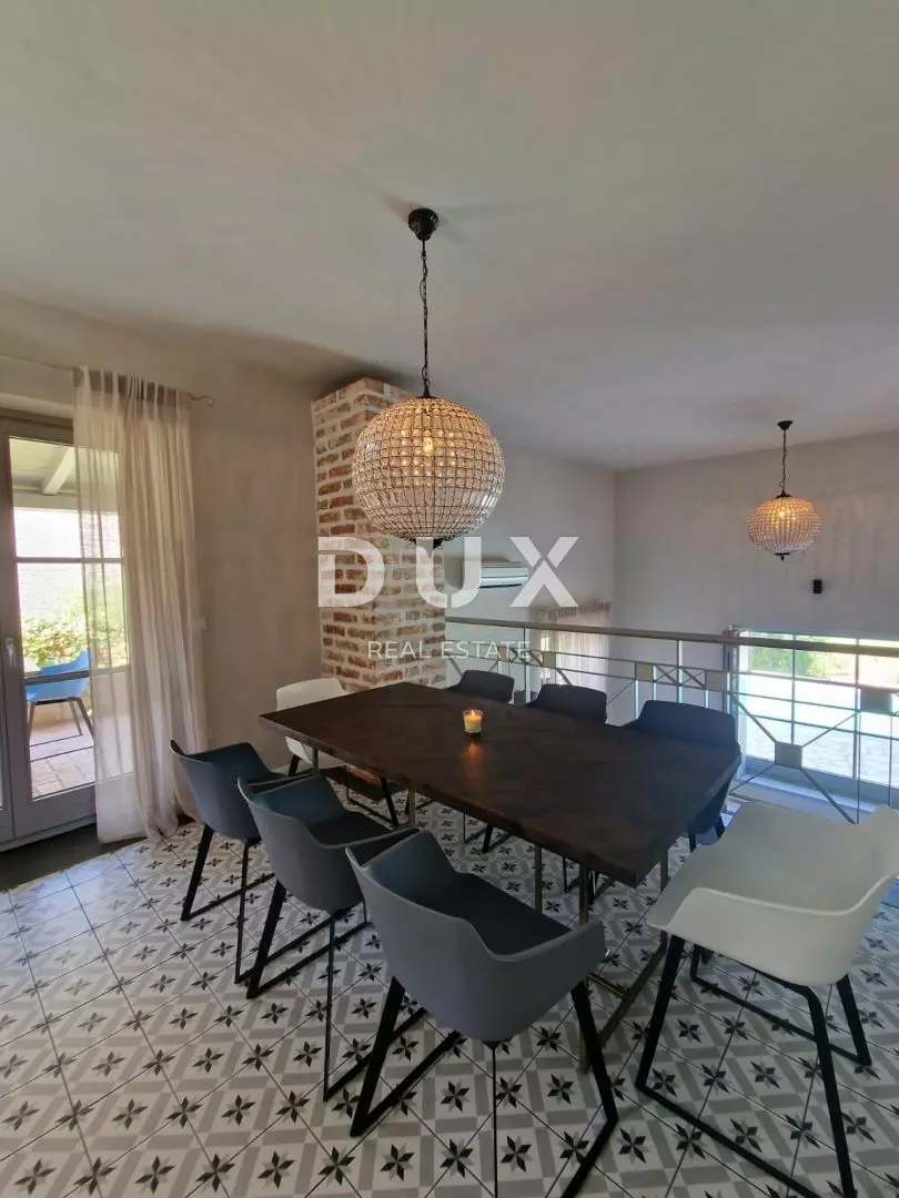 1701860267_img-20231206-wa0009-925f9a 5-bedroom Villa In Poreč, Croatia (177 M²)