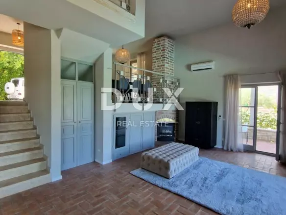 5-bedroom Villa In Poreč, Croatia (177 M²)
