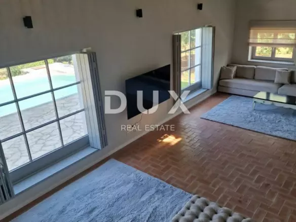5-bedroom Villa In Poreč, Croatia (177 M²)
