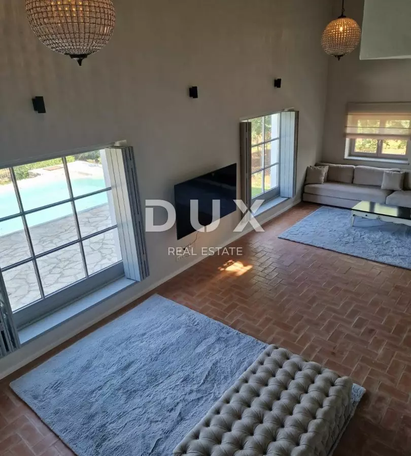 5-bedroom Villa In Poreč, Croatia (177 M²)