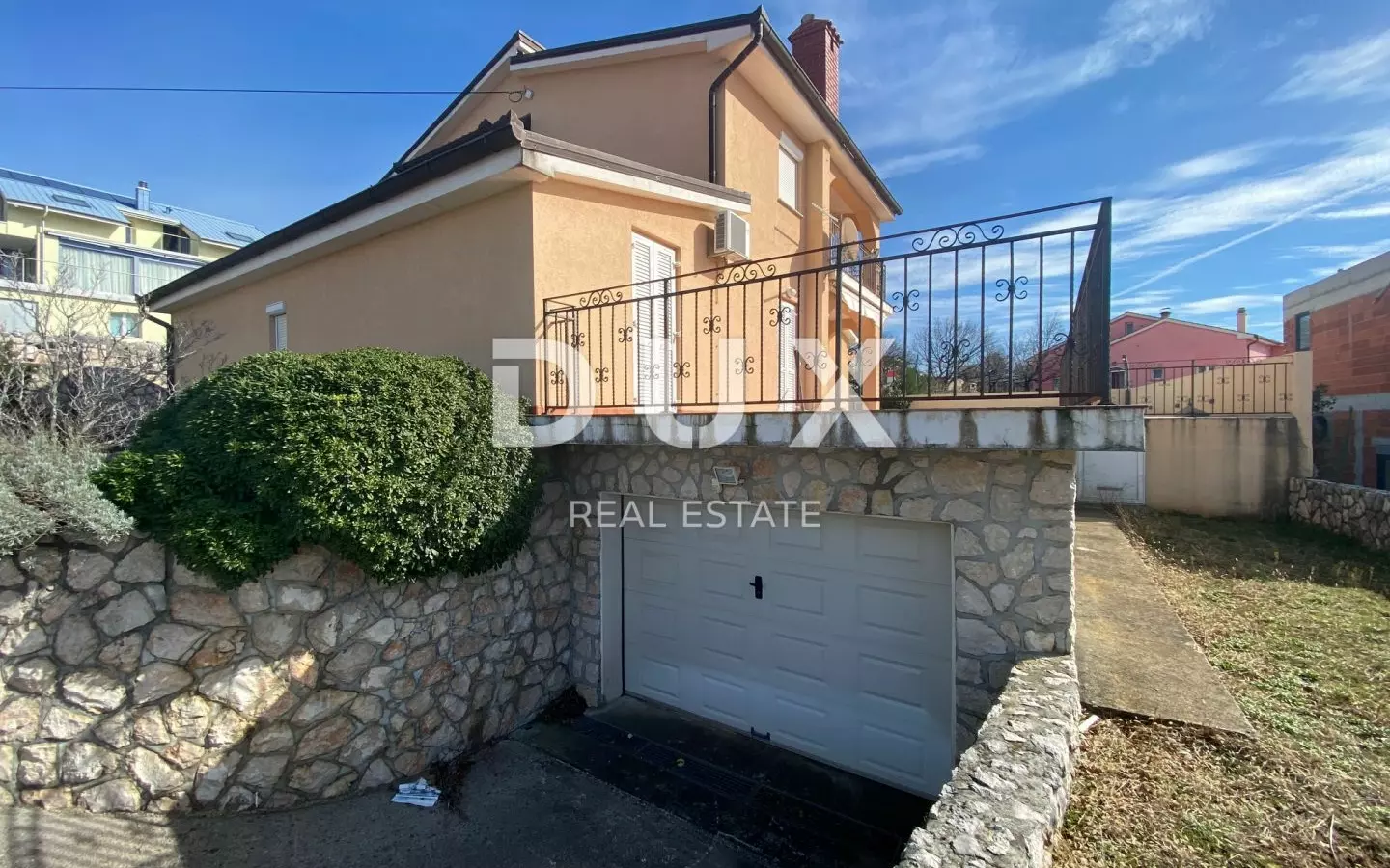 4-bedroom Villa In Šmrika, Croatia (180 M²)