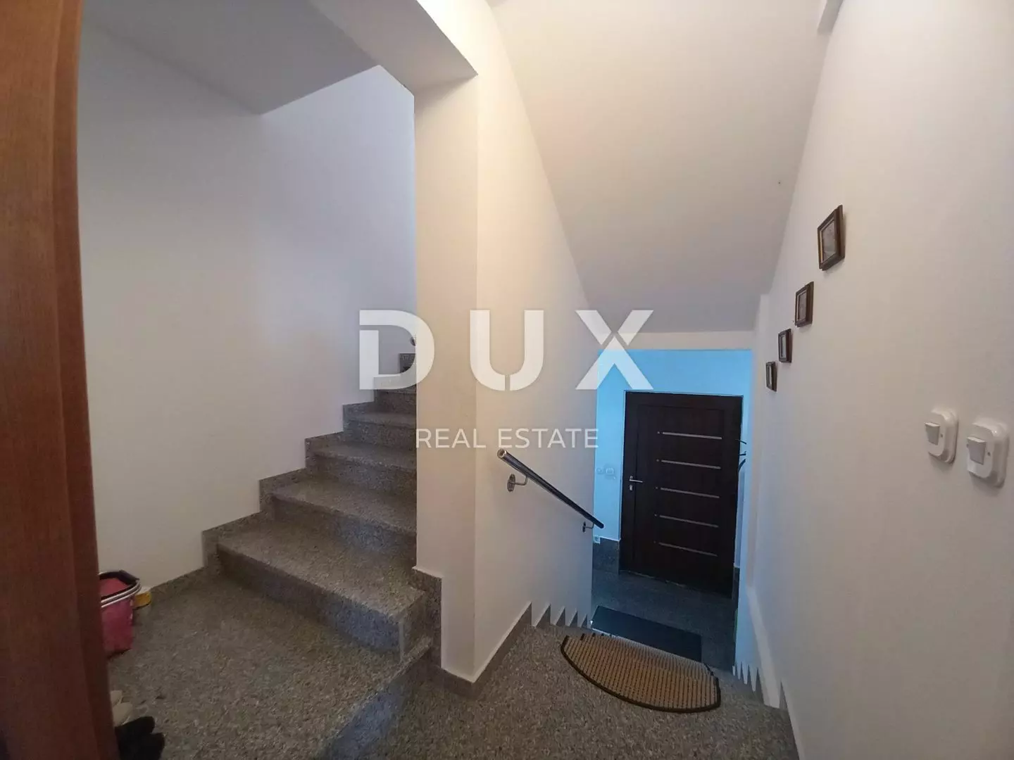 4-bedroom Detached House In Poljane, Croatia (394,07 M²)
