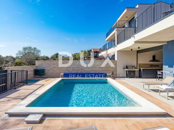 4-bedroom Villa In Banjole, Croatia (244 M²)