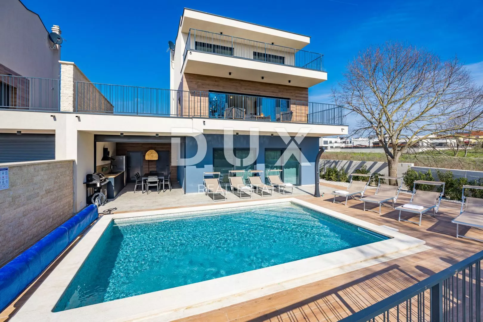 1725973572_1p4a3889-4a3147 4-bedroom Villa In Banjole, Croatia (244 M²)