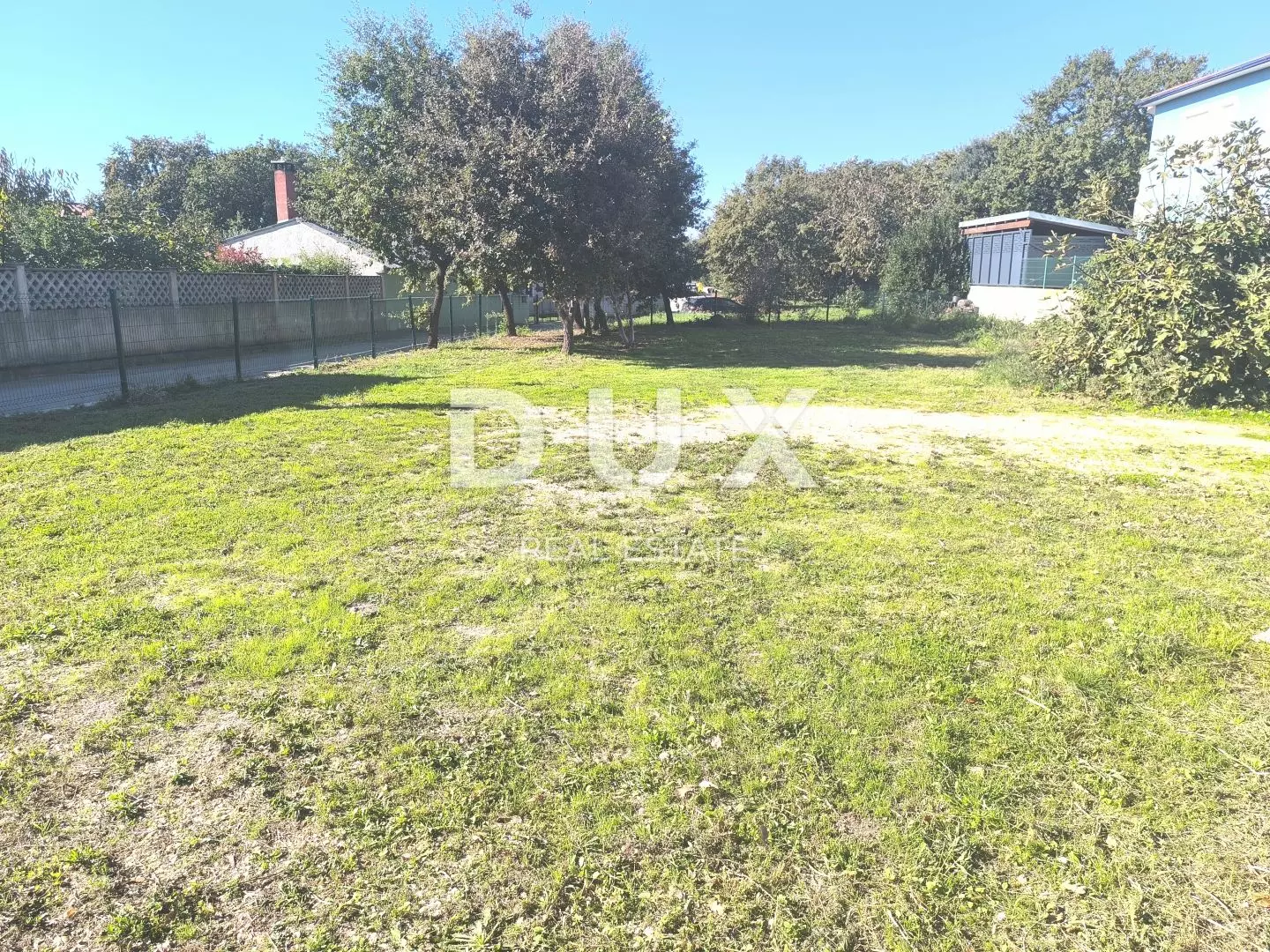Land In Medulin, Croatia (593 M²)