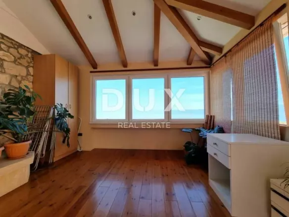 4-bedroom Apartment In Trsat, Croatia (163 M²)
