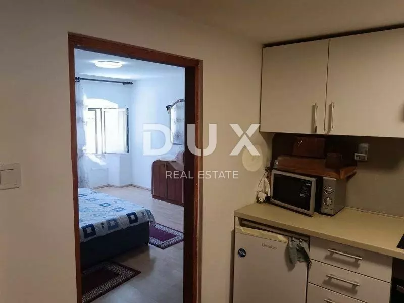 3-bedroom Apartment In Bulevard, Croatia (99 M²)