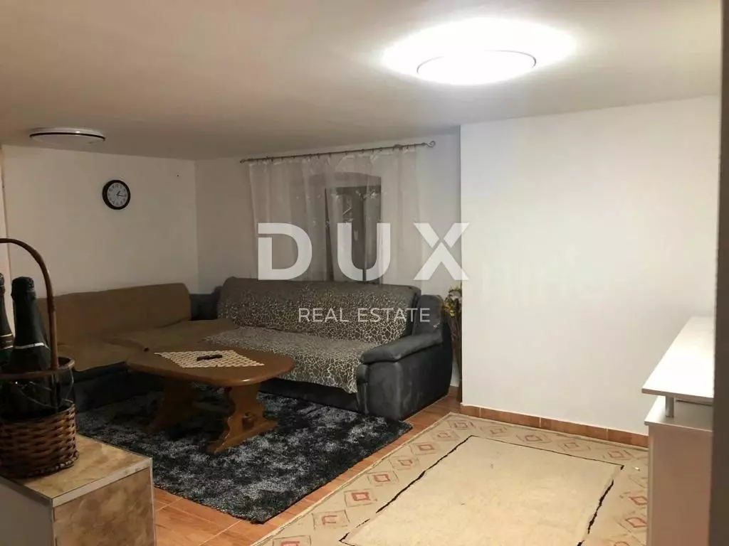 3-bedroom Apartment In Bulevard, Croatia (99 M²)