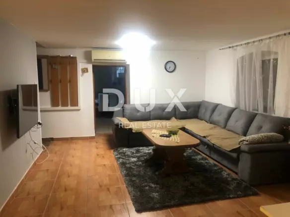 3-bedroom Apartment In Bulevard, Croatia (99 M²)