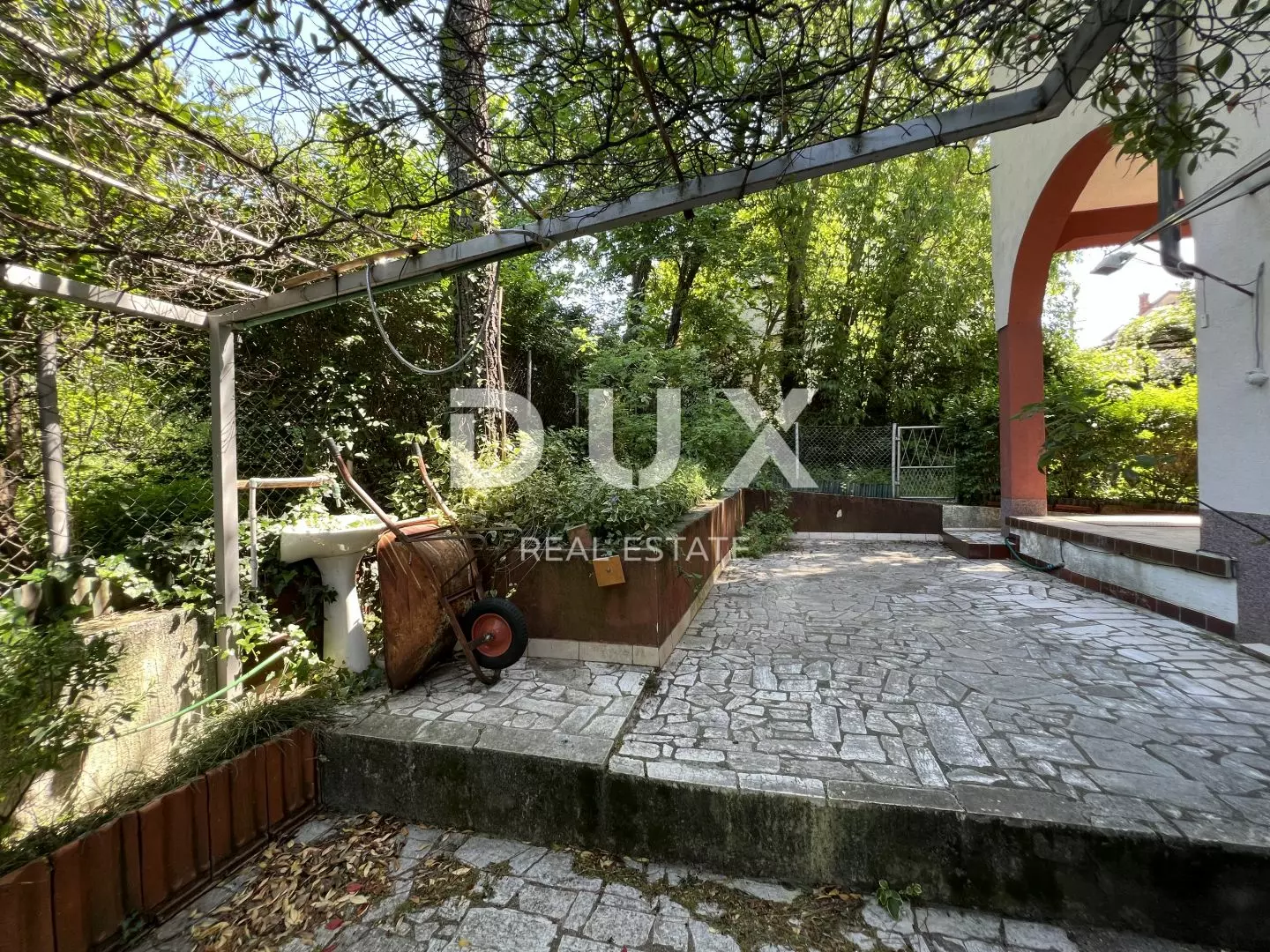 4-bedroom Apartment In Draga, Croatia (179 M²)
