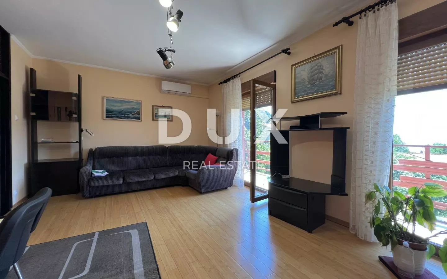 4-bedroom Apartment In Draga, Croatia (179 M²)