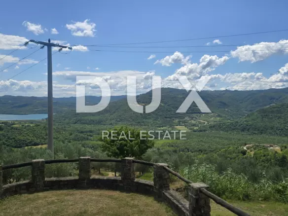 Land In Motovun, Croatia (170.416 M²)