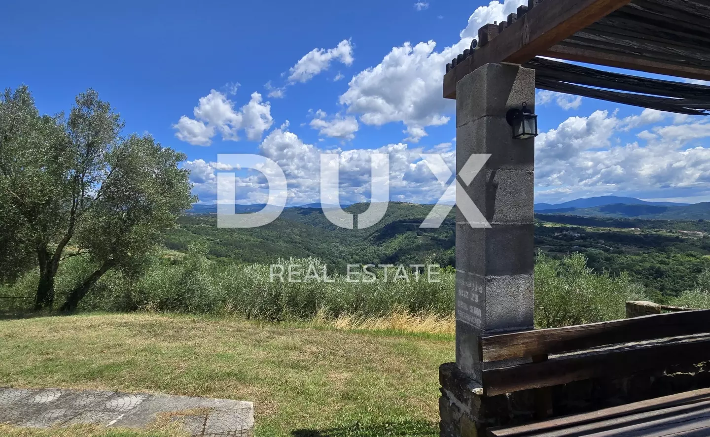 Land In Motovun, Croatia (170.416 M²)