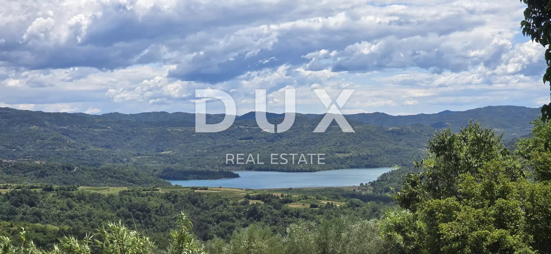 Land In Motovun, Croatia (170.416 M²)