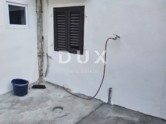 3-bedroom Apartment In Bulevard, Croatia (99 M²)