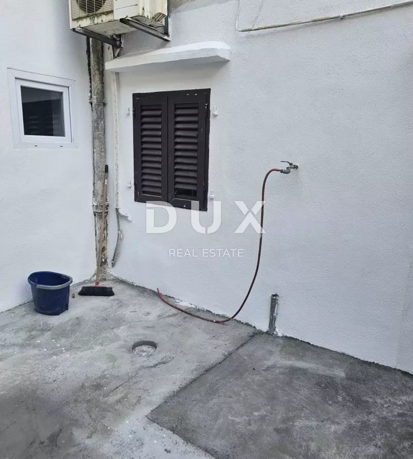 3-bedroom Apartment In Bulevard, Croatia (99 M²)