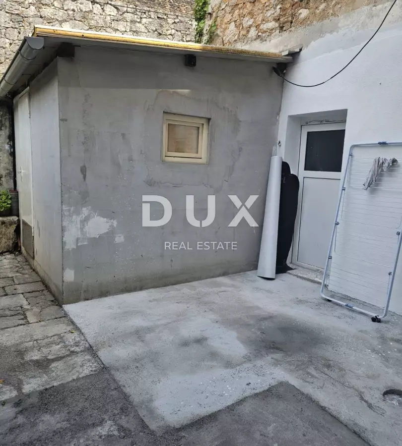 3-bedroom Apartment In Bulevard, Croatia (99 M²)