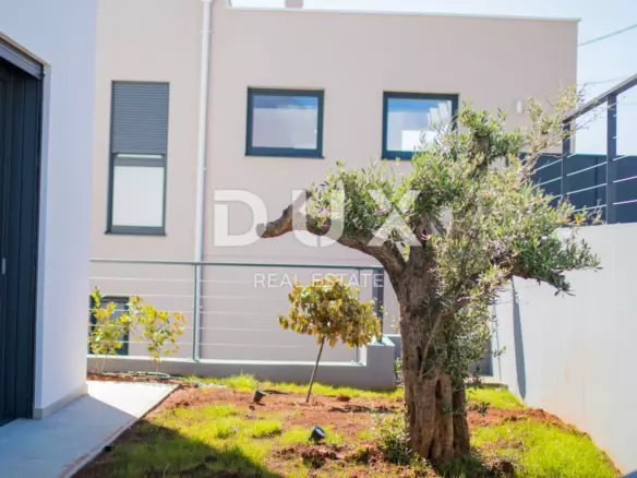 4-bedroom Villa In Krk, Croatia (237,7 M²)