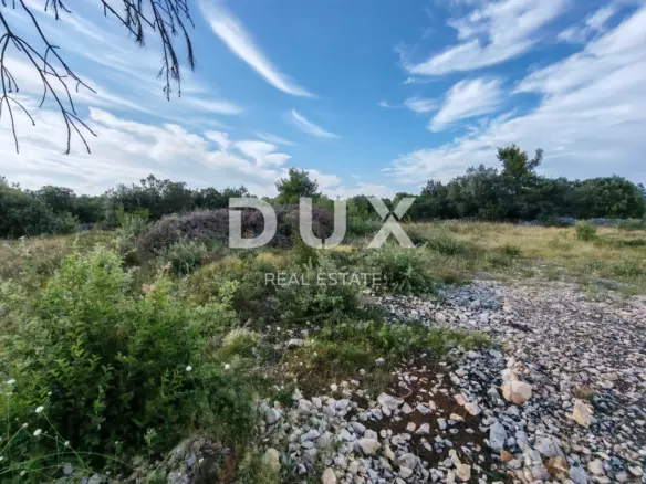 Land In Vrsi, Croatia (607 M²)