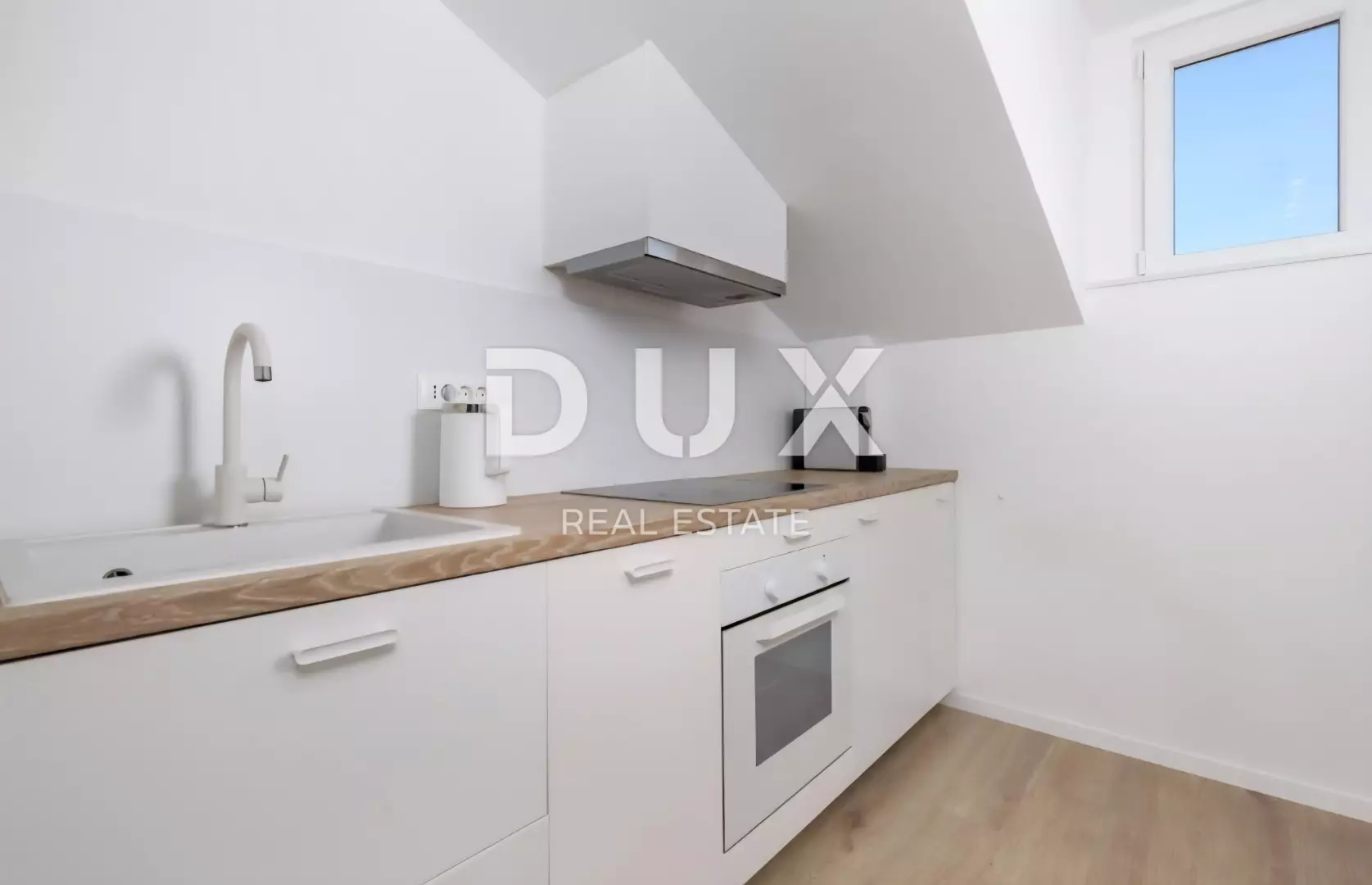 2-bedroom Apartment In Opatija – Centar, Croatia (84 M²)