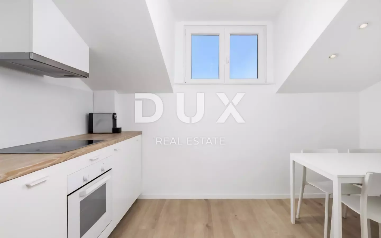 2-bedroom Apartment In Opatija – Centar, Croatia (84 M²)