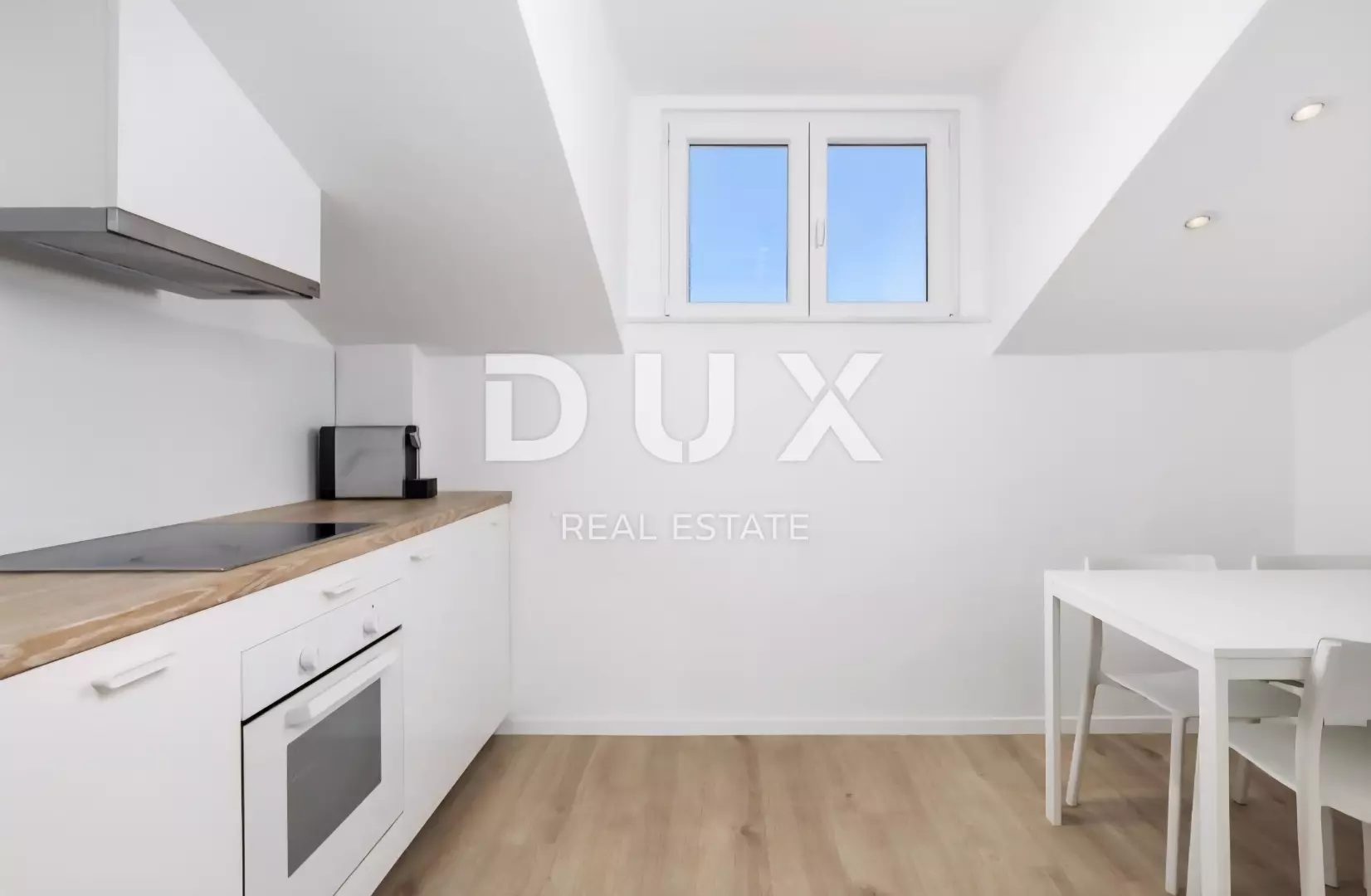2-bedroom Apartment In Opatija – Centar, Croatia (84 M²)