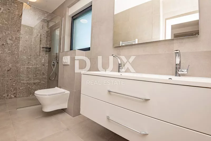 3-bedroom Villa In Vodice, Croatia (140 M²)
