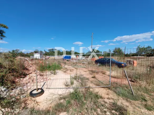 Land In Ninski Stanovi, Croatia (916 M²)