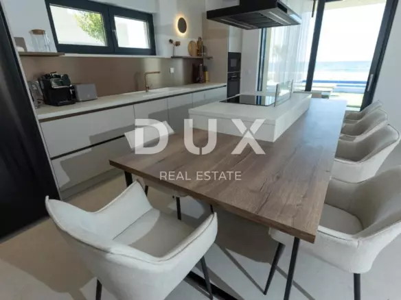 4-bedroom Villa In Zaton, Croatia (313 M²)