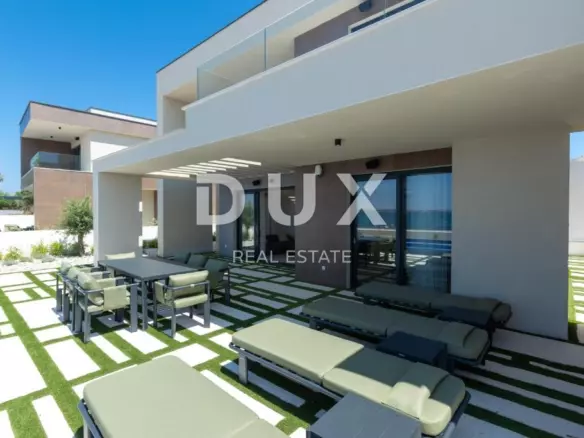 4-bedroom Villa In Zaton, Croatia (313 M²)