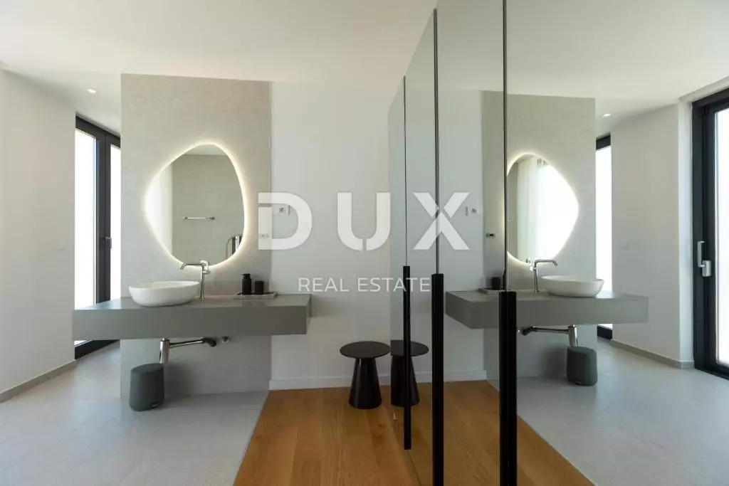 4-bedroom Villa In Zaton, Croatia (265 M²)