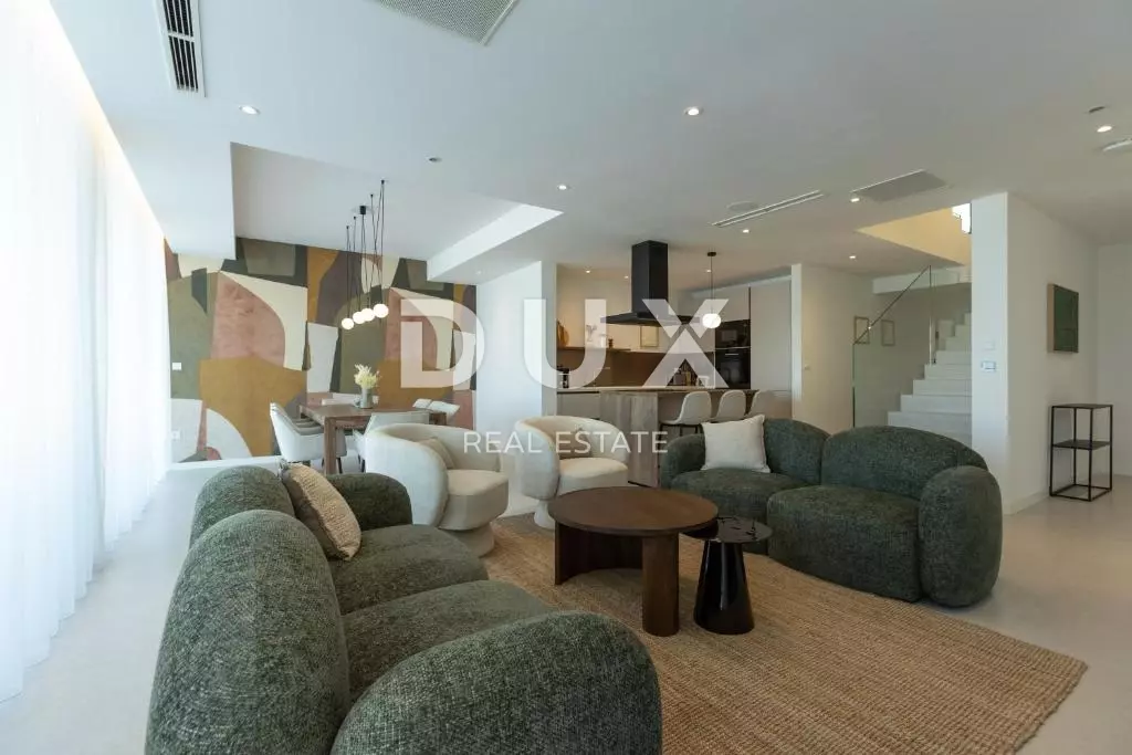 4-bedroom Villa In Zaton, Croatia (265 M²)