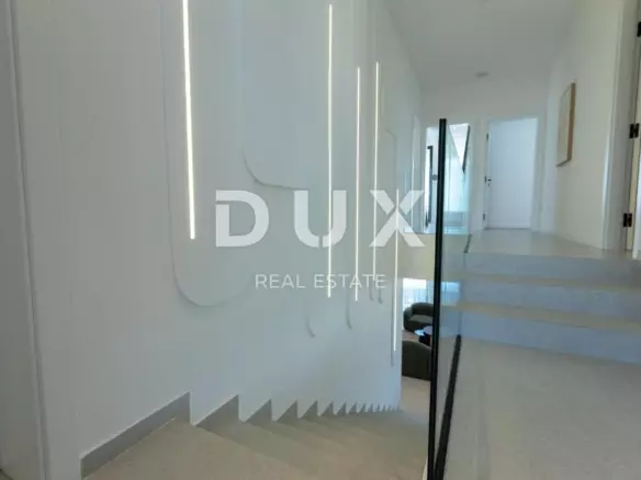 4-bedroom Villa In Zaton, Croatia (265 M²)