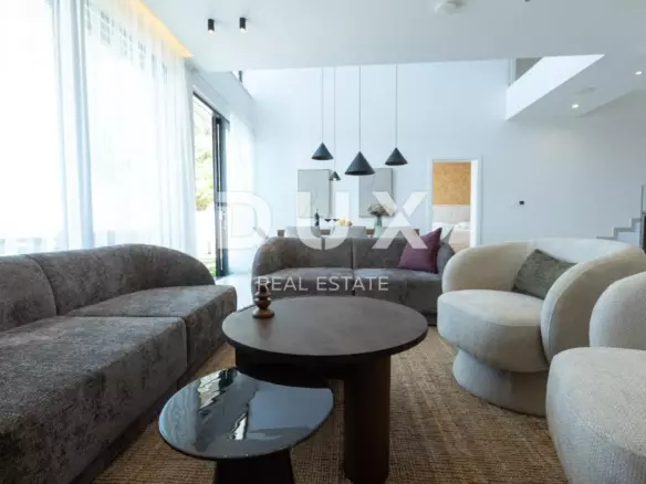 4-bedroom Villa In Zaton, Croatia (275 M²)