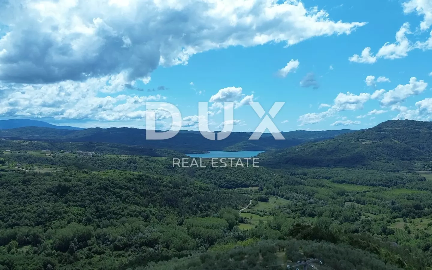 Land In Motovun, Croatia (170.416 M²)