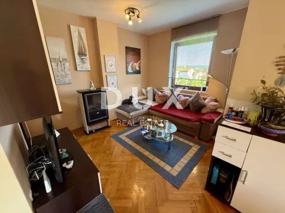 3-bedroom Apartment In Porat, Croatia (108 M²)